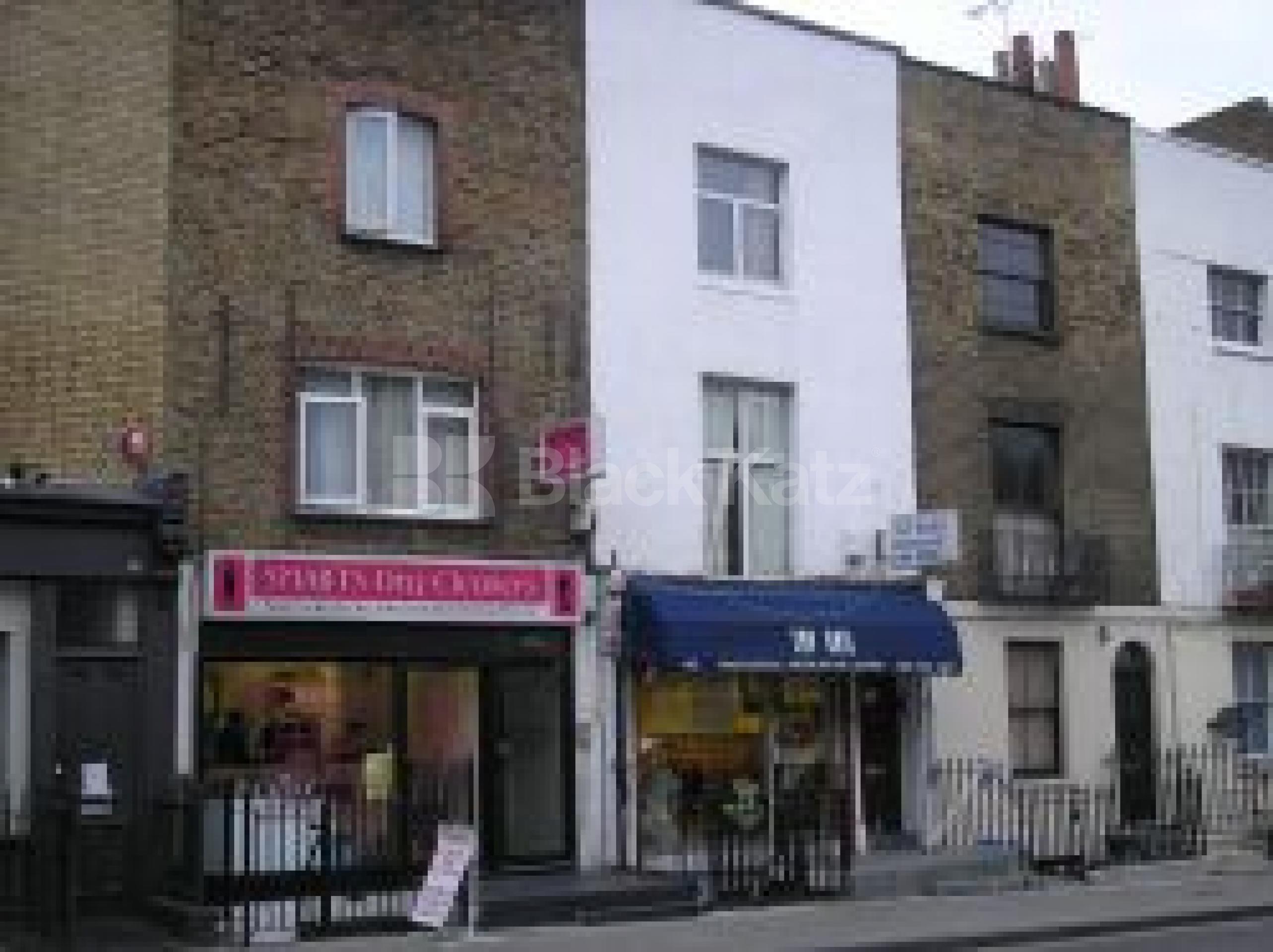 			1 Bedroom, 1 bath, 1 reception Flat			 Parkway, CAMDEN NW1 NW1